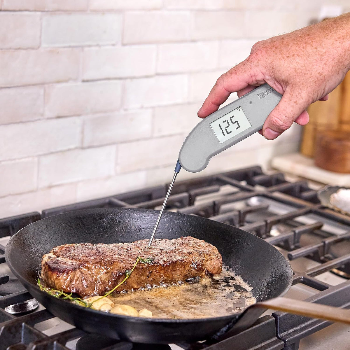 motion-sensing automatic wake when probe is extended