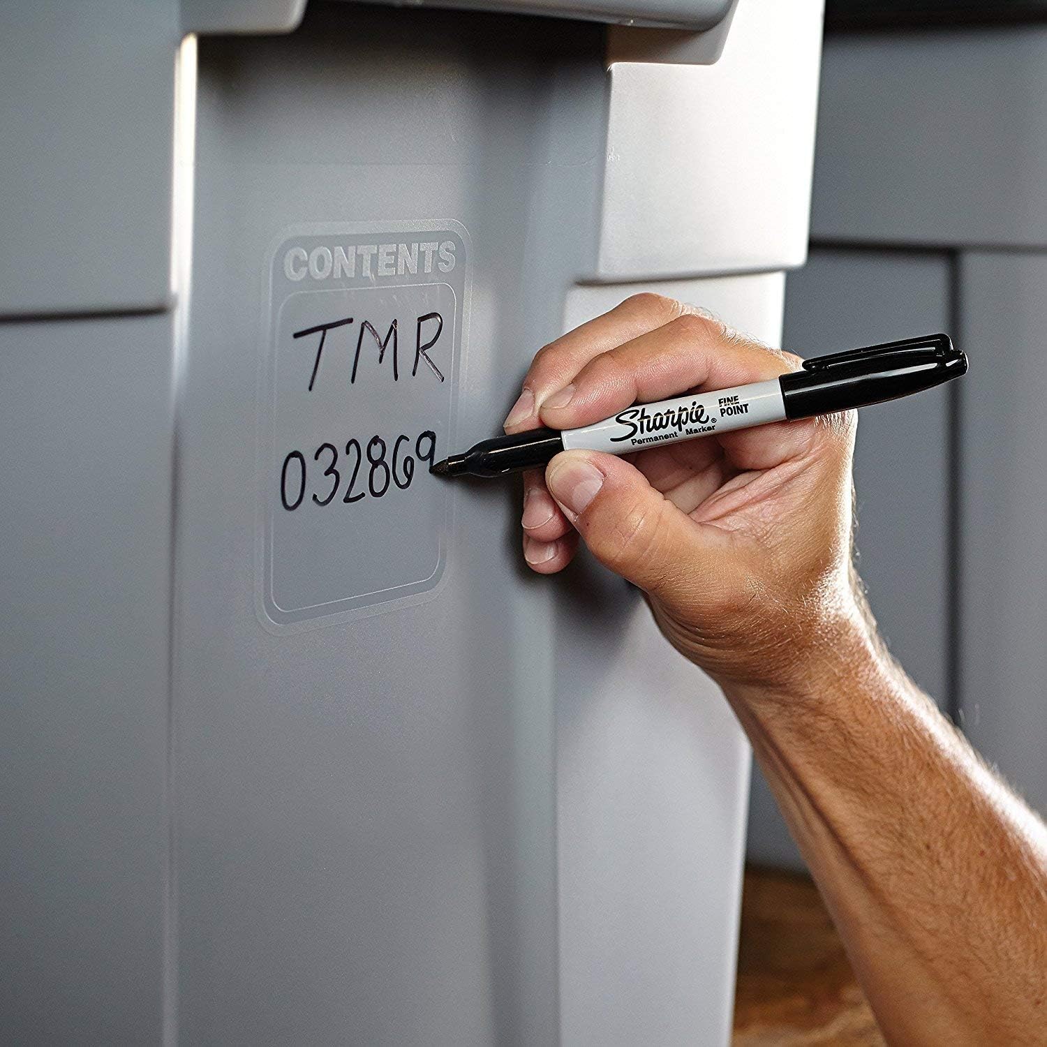 multi-surface compatibility (paper, plastic, metal, clothing)