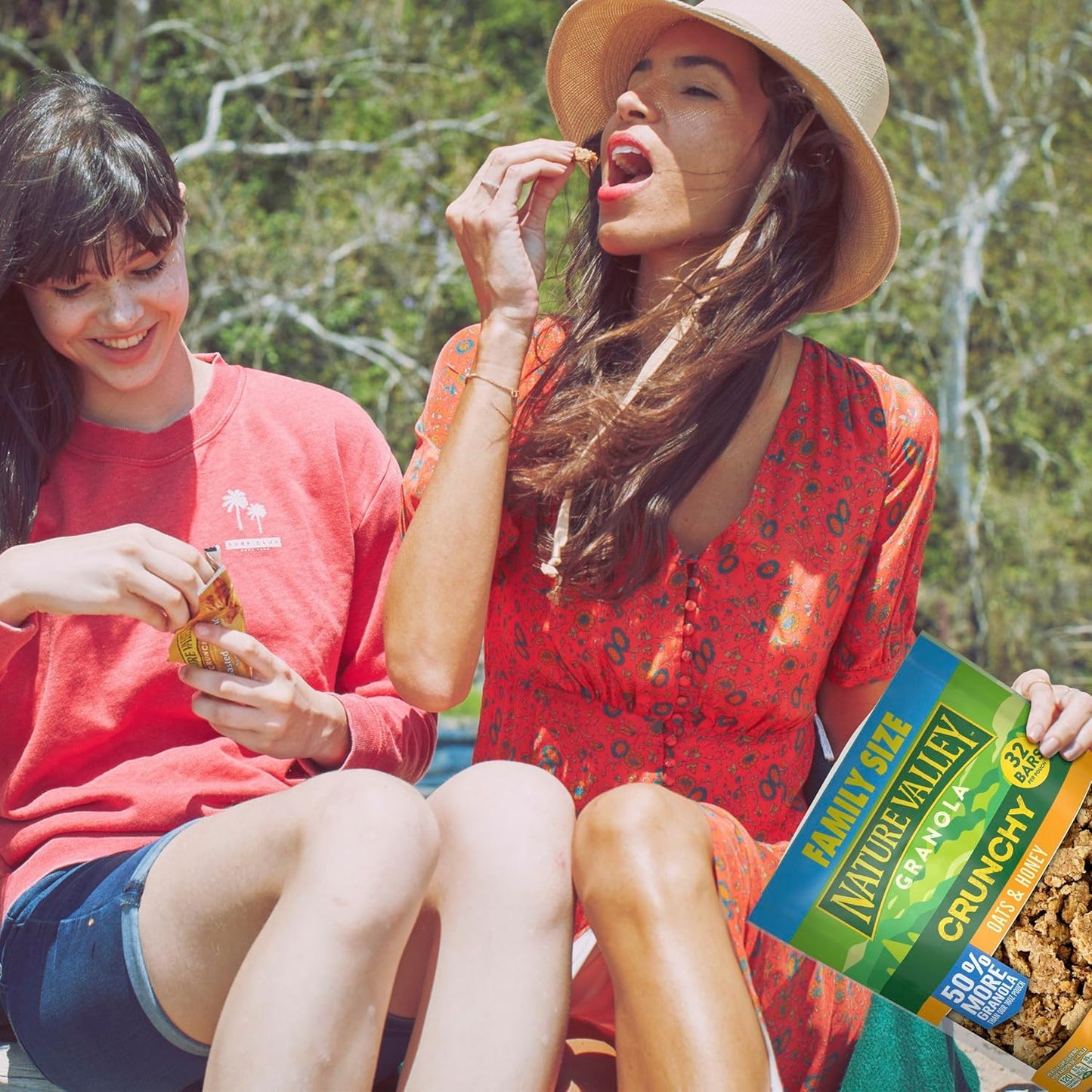 Nature Valley Crunchy Granola, Oats and Honey – Portable Snack for Camping Trips and Picnics, 24 oz Resealable Pouch