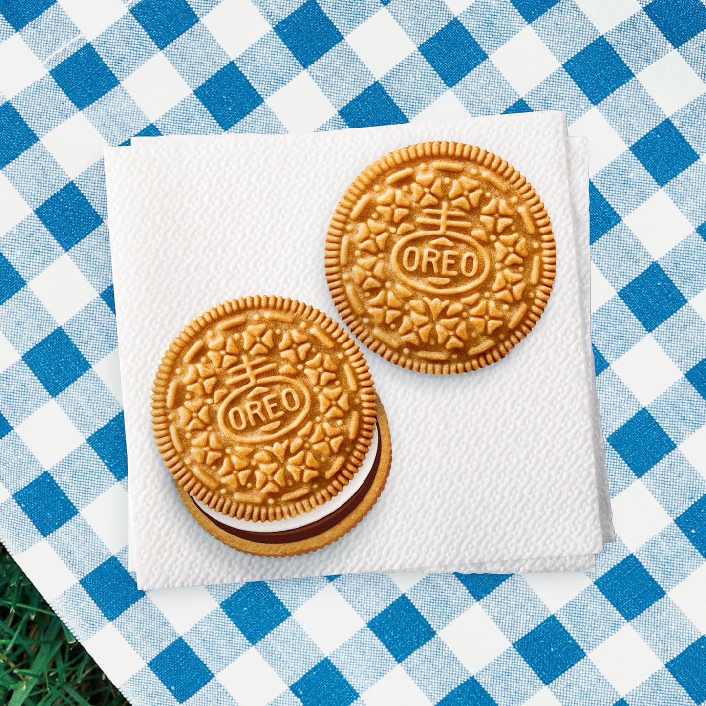 OREO S'mOREO Sandwich Cookies – Fun Limited Edition Hostess Gift for Summer Parties and Housewarmings, 10.68 oz