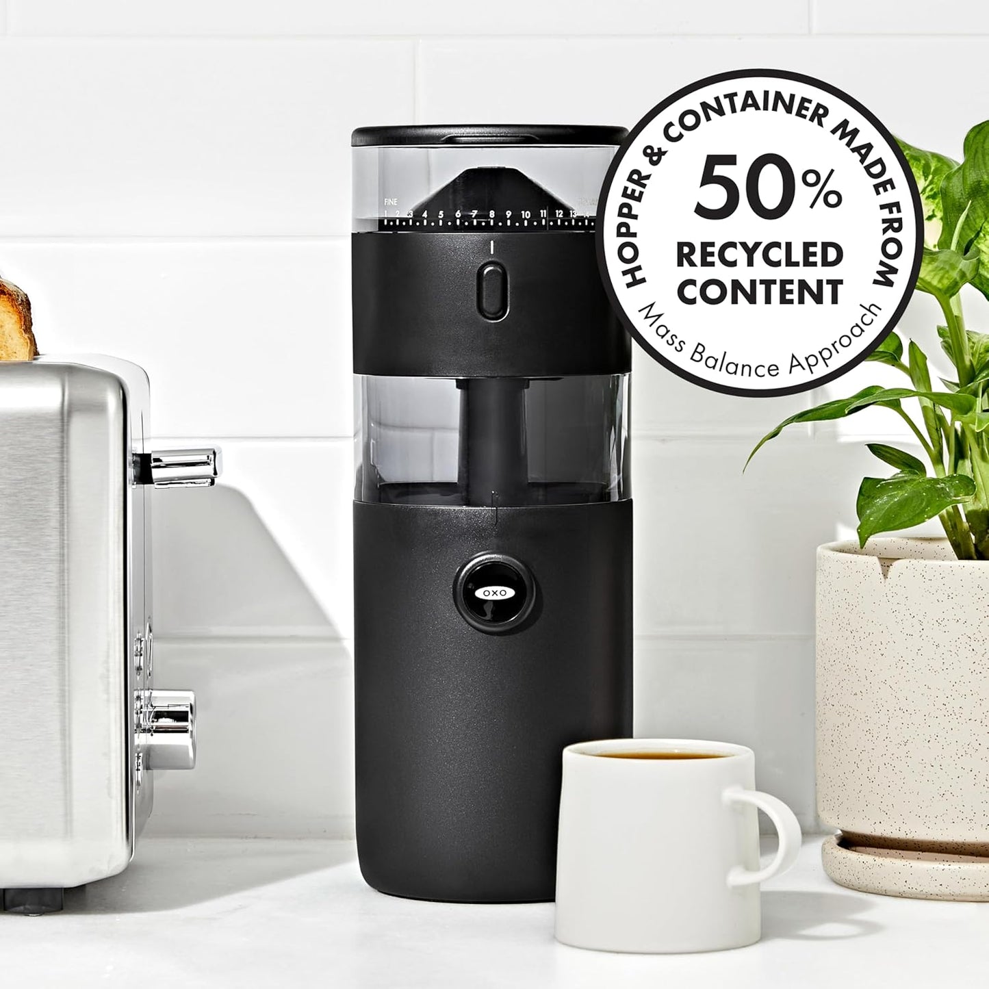 OXO Brew Compact Conical Burr Coffee Grinder – Thoughtful Birthday Gift for Coffee Lovers, Tidy Countertop Brewing