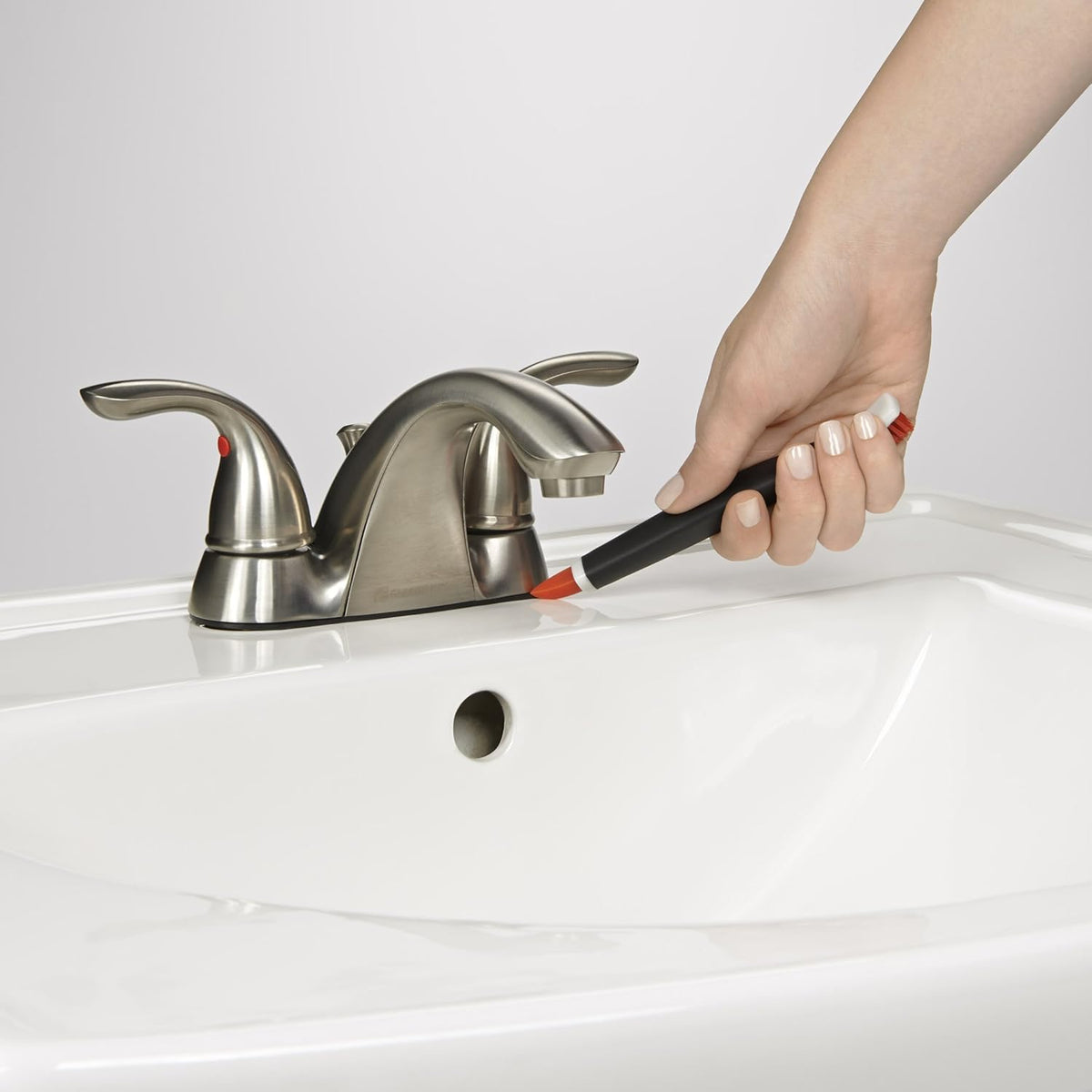OXO Good Grips Deep Clean Brush Set – Comfortable Grip Brush for Stress-Free Weekend Deep Cleans