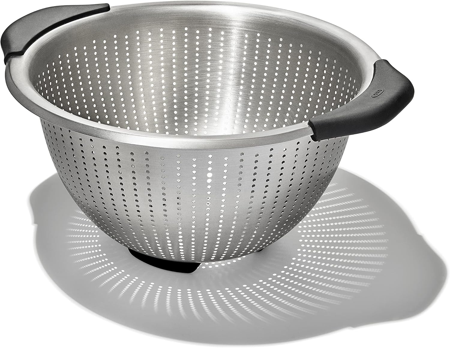 OXO Good Grips Stainless Steel Colander – Bridal Registry Must-Have, Durable Colander for Newlywed Home Cooks