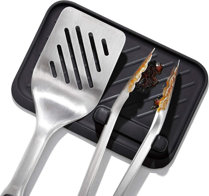 OXO Stainless Steel Grilling Set – Two Essential Tools in One Set for Faster Backyard Meal Prep