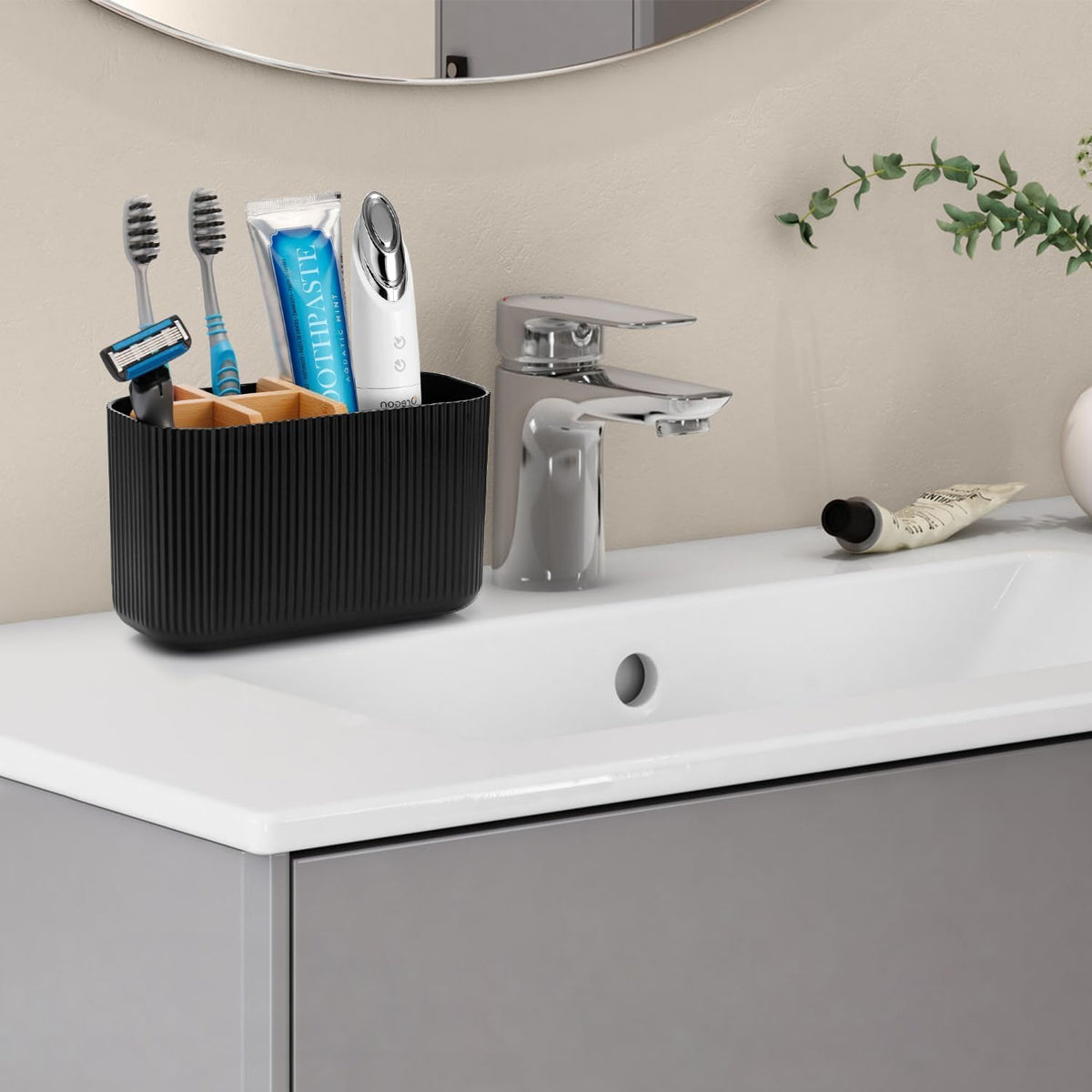 polypropylene (pp) shell combined with bamboo inserts for eco-friendly durability