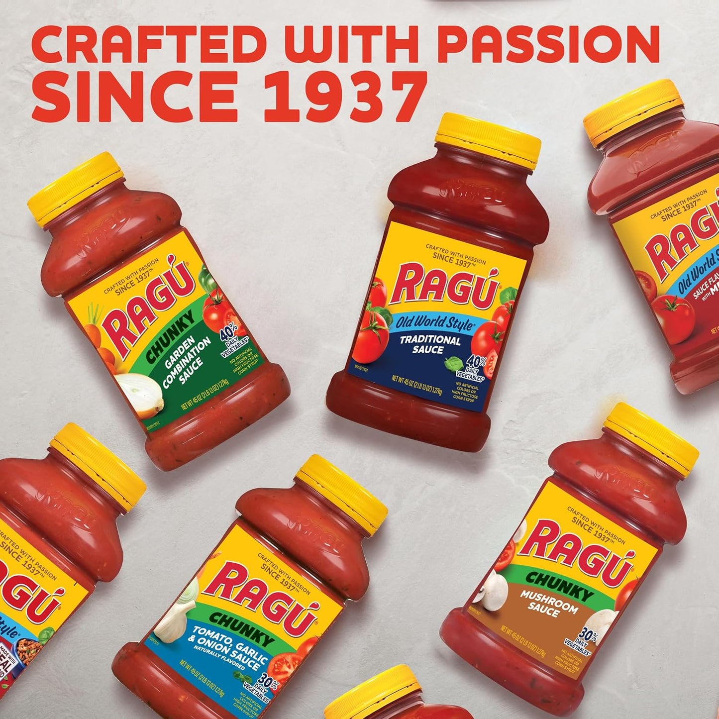 Ragu Old World Style Traditional Sauce, Made with Olive Oil, Pantry Staple for Italian Family Dinners, 45 oz