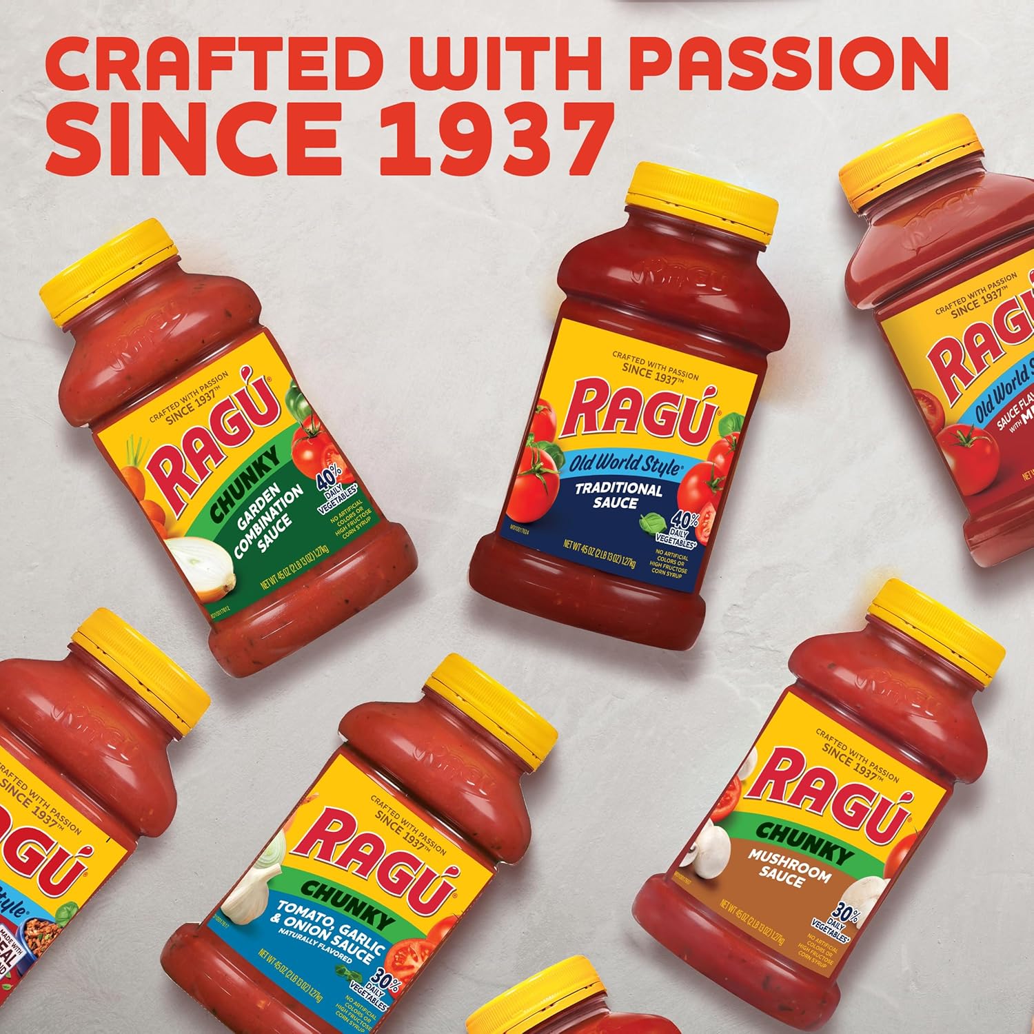 Ragu Old World Style Traditional Sauce, Made with Olive Oil, Pantry Staple for Italian Family Dinners, 45 oz