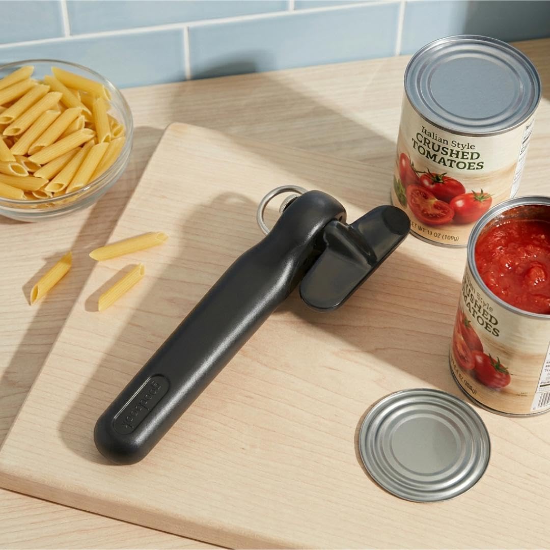 safe-cut mechanism that leaves smooth, non-sharp lid edges