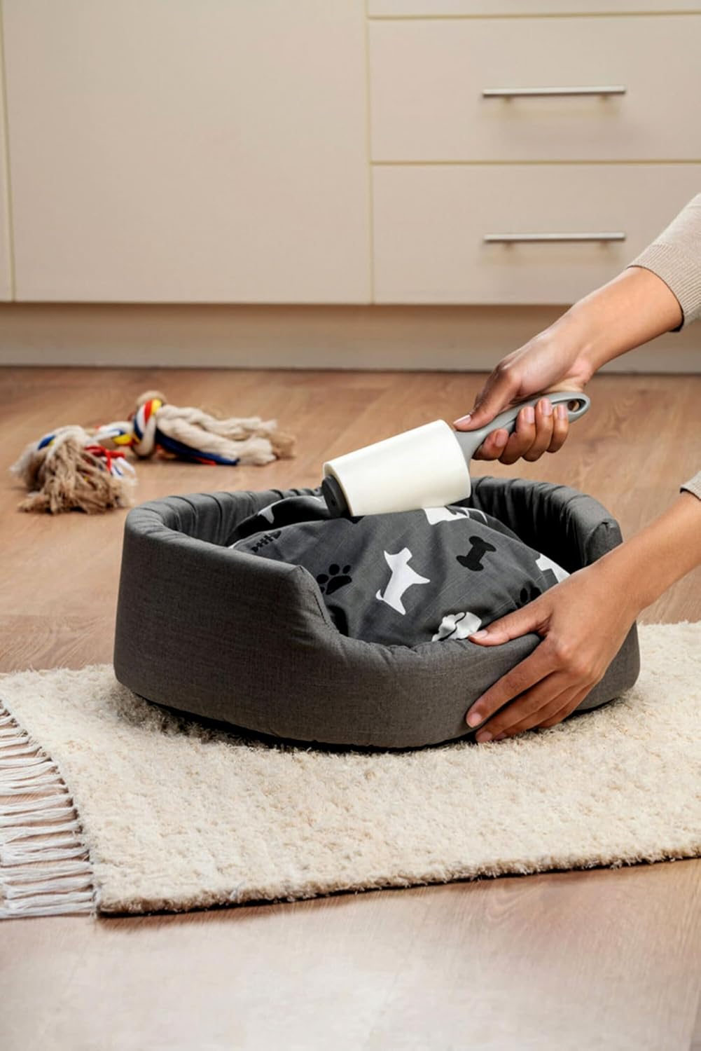 Scotch-Brite Extra Sticky Roller – Minimalist Pet Hair Pickup for Scandinavian Sofas, Linen Curtains, and Tonal Decor