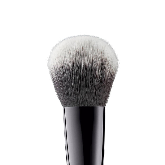 slight pointed tip on the skinny side for precise contouring and placement