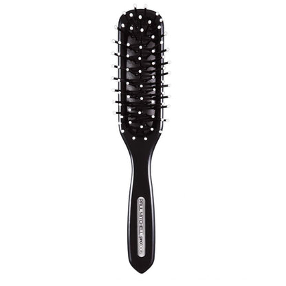 slim paddle design for reach and maneuverability