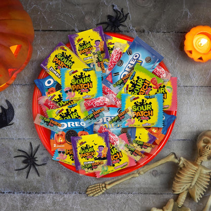 SOUR PATCH KIDS Halloween Candy Variety Pack - 40 Individually Wrapped Trick or Treat Bags for Kids Classroom Party