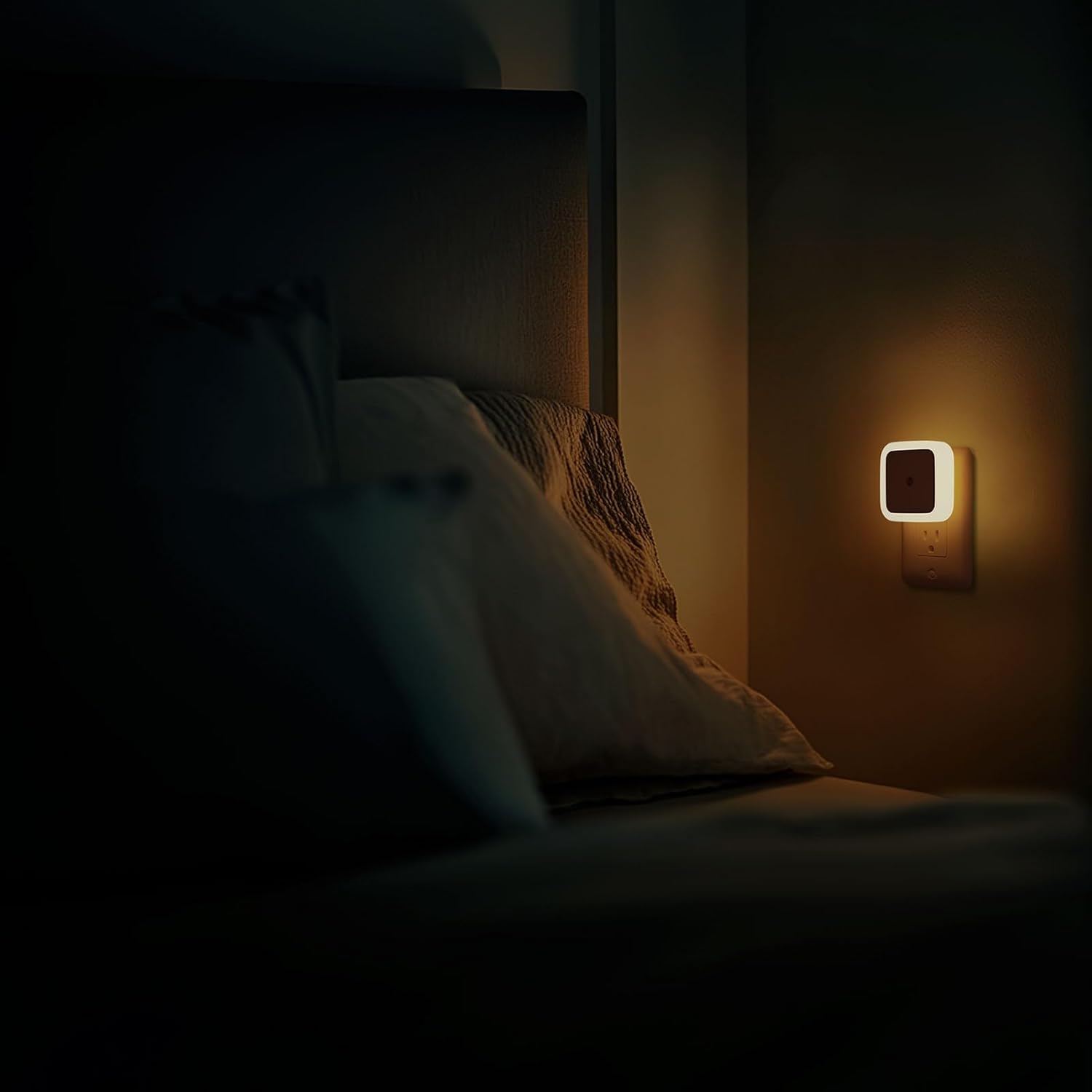 Sujeet Night Light – Warm 3000K Ambient Nightlight 4-Pack for Cozy Bedroom and Living Room Decor