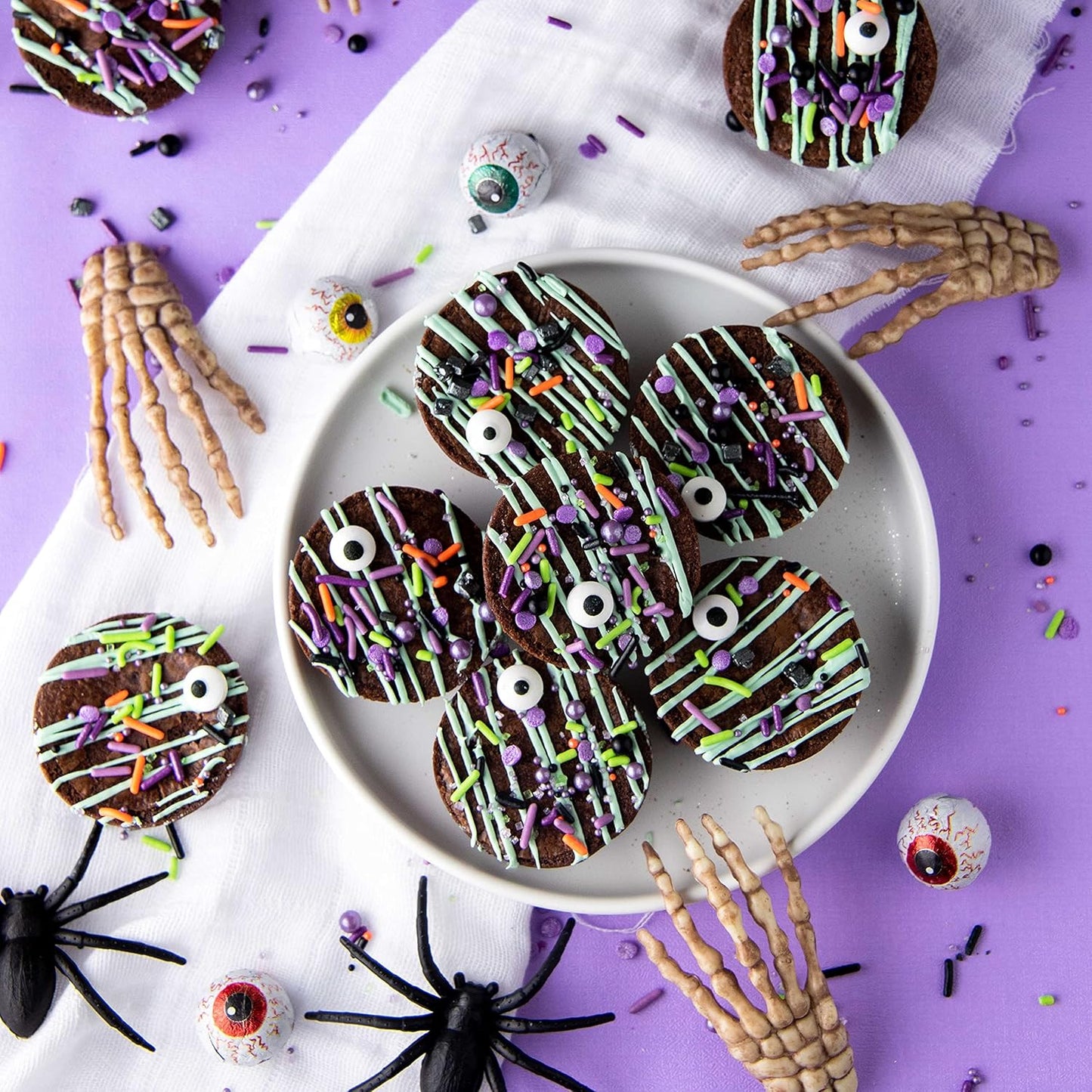 Sweets Indeed Halloween Eyeball Tacklebox – Spooky Gift for Bakers Who Love Edible Halloween Decorating
