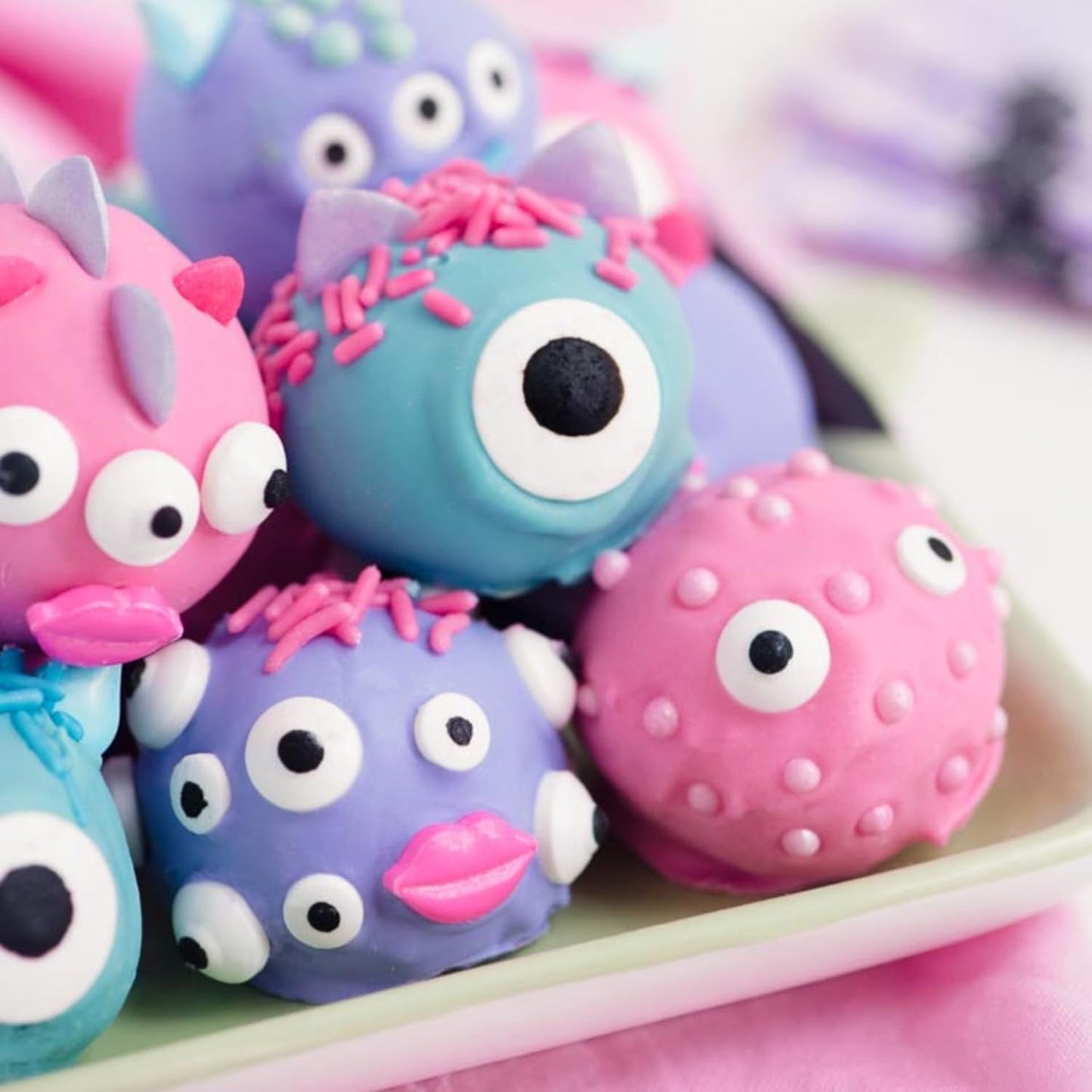 Sweets Indeed Halloween Eyeball Tacklebox – Spooky Gift for Bakers Who Love Edible Halloween Decorating
