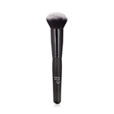e.l.f. Powder Blurring Brush – Clutter-Free Vanity Essential, One Brush for Loose & Pressed Powder Application