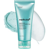 medicube Zero Pore Capsule Cleansing Foam – Clean-Lined Bathroom Counter Staple, Uncomplicated Pore-Tightening Daily Face Wash