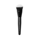 e.l.f. Smooth Swipe Foundation Brush – Self-Care Tool for Gentle Everyday Foundation Rituals