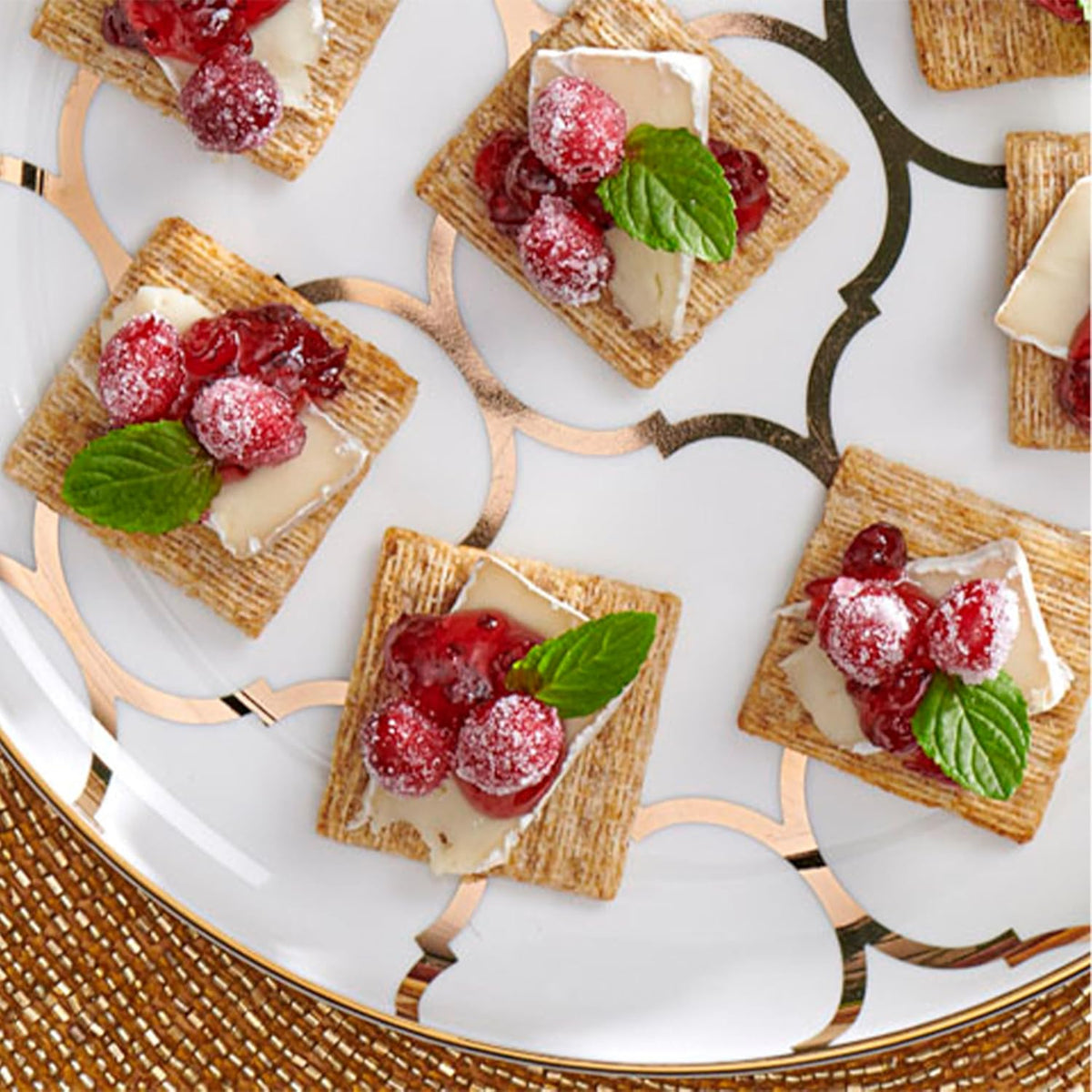 Triscuit Cinnamon Brown Sugar Whole Grain Wheat Crackers, Non-GMO Whole Grain Alternative to Holiday Cookies