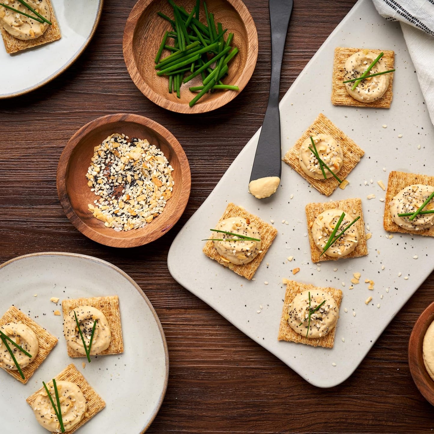 Triscuit Cracked Pepper & Olive Oil Crackers – Sturdy Cracker for Camping and Outdoor Appetizer Plates
