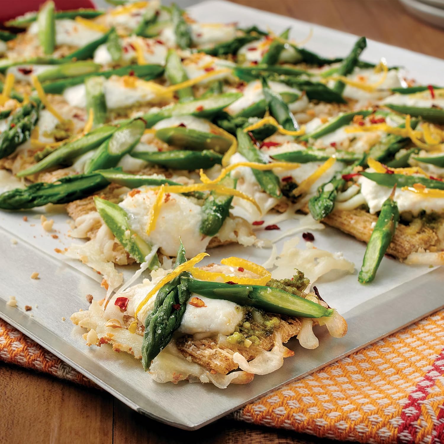 Triscuit Original Whole Grain Crackers – Crowd-Pleasing Housewarming Snack Basket