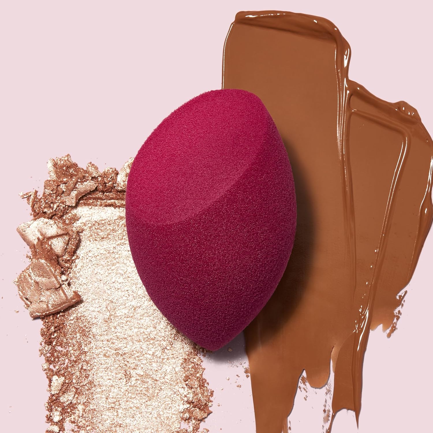 versatile formula compatibility with liquid, cream, and powder products