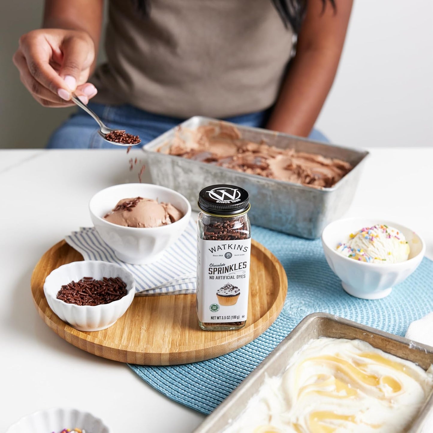 Watkins Chocolate Decorating Sprinkles – Clean Label Baking Topping for Health Conscious Home Bakers